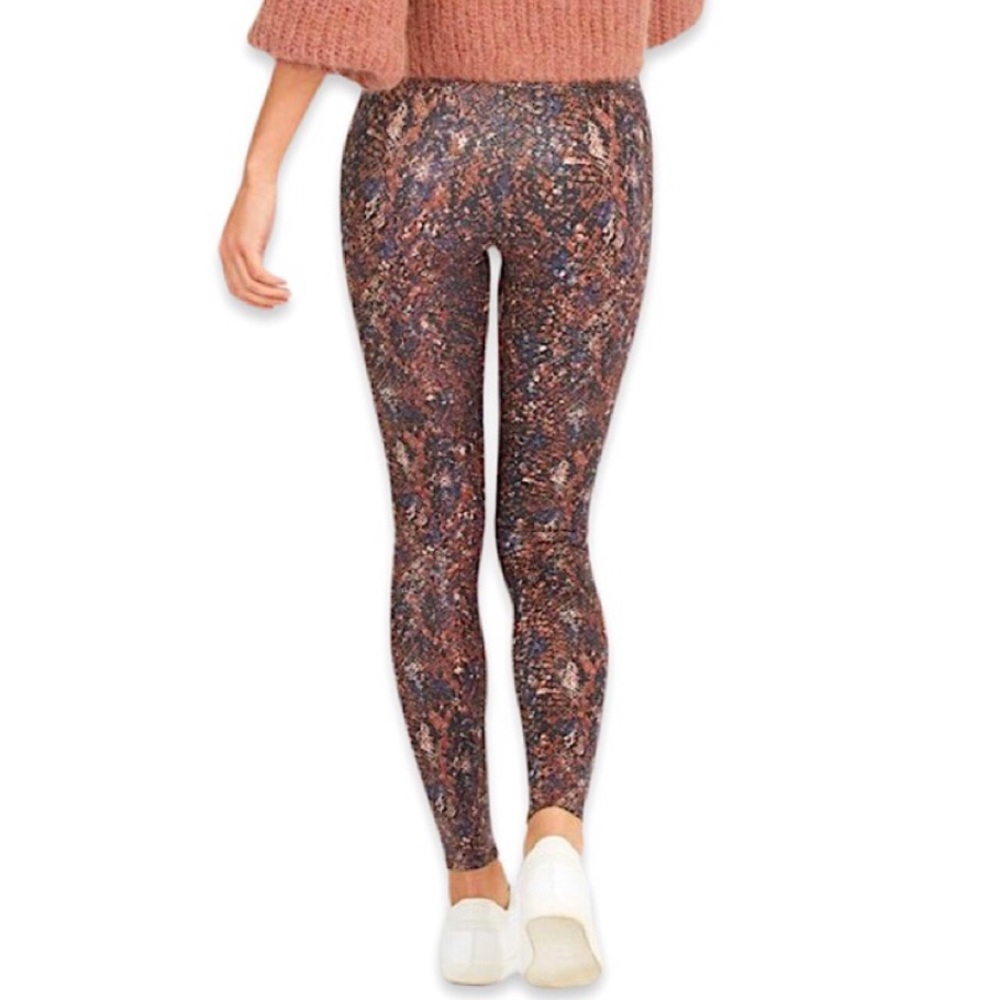 SPANXS NWT’s Faux Leather Black and Brown Snake Skin Shiny Leggings Size Large